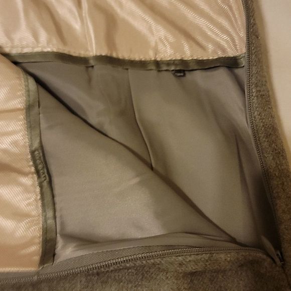 J. Crew wool pencil skirt size 6 - Picture 3 of 11